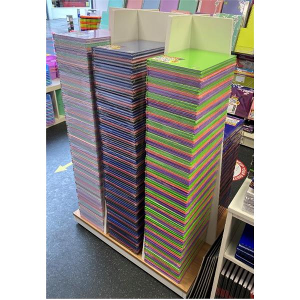 1M WIDE MOBILE TRADE SHOW STAND WITH PANELS LAT BACKPANEL